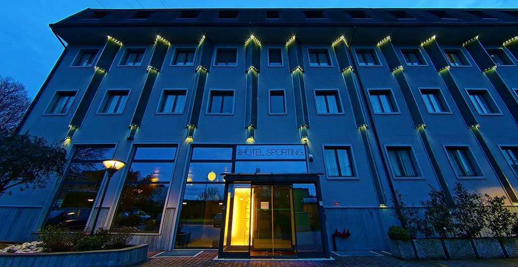 Hotel Sporting Cologno Cologno Monzese Exterior photo