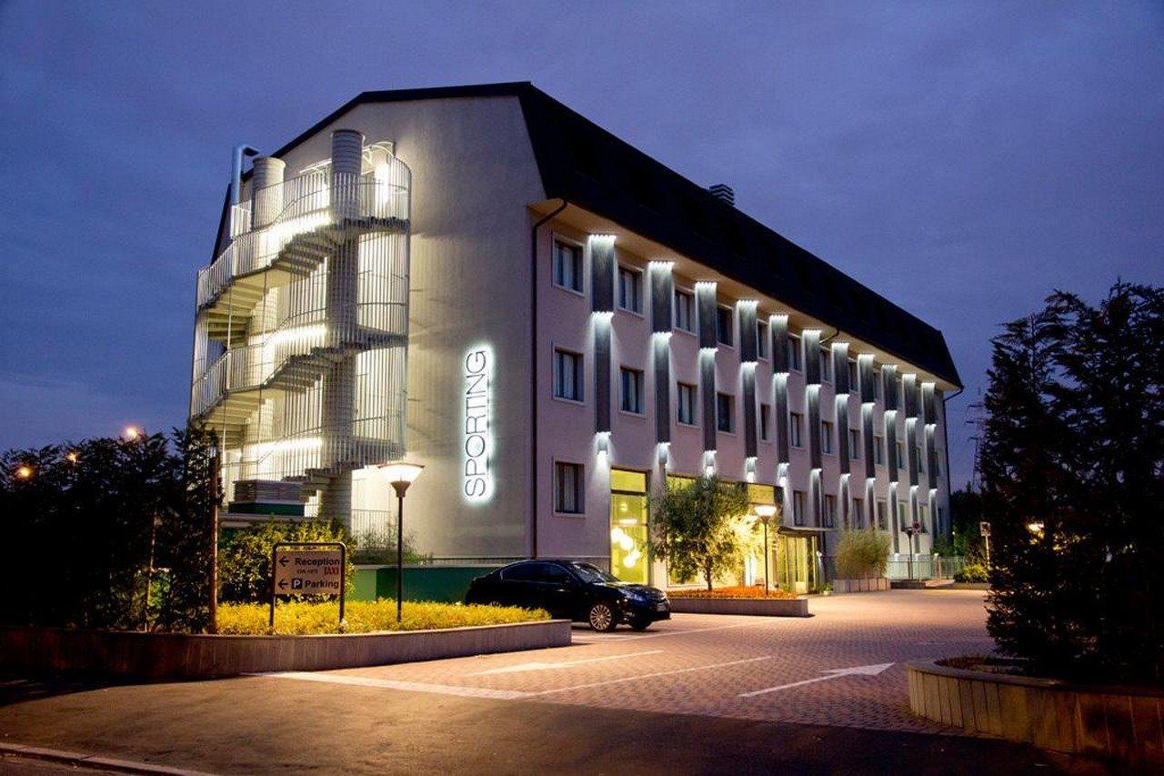 Hotel Sporting Cologno Cologno Monzese Exterior photo
